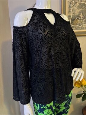 BONGO Black Cold-Shoulder Velvet Burnout Keyhole Top